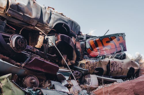 Gratis stockfoto met achtergelaten, auto wrakken, autokerkhof