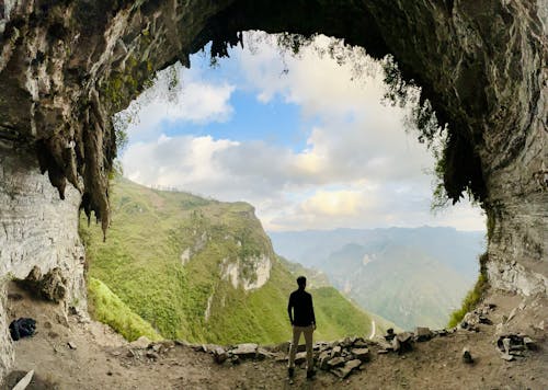 Gratis stockfoto met achteraanzicht, avontuur, bergen