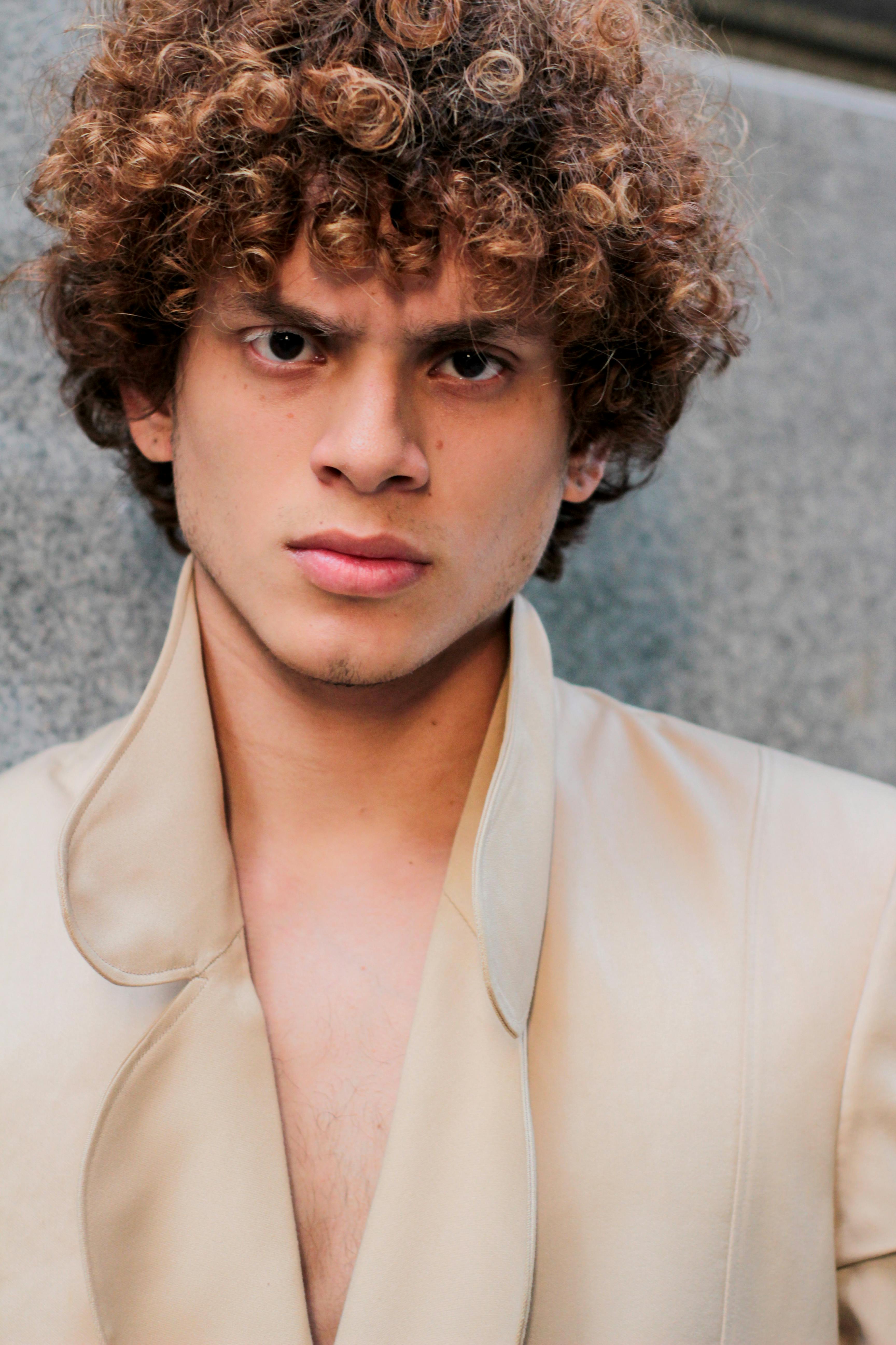 Curly Hair Men Photos, Download The BEST Free Curly Hair Men Stock Photos &  HD Images