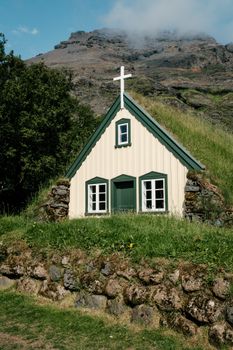 Hofskirkja
