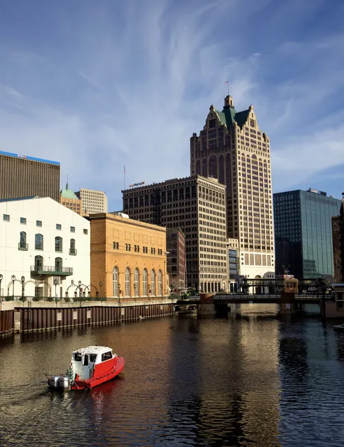 Best Neighborhoods in Milwaukee: Where to Stay and Explore