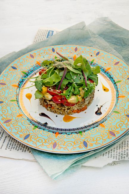 Quinoa "A la Criolla" con Vegetales y Hierbas Frescas