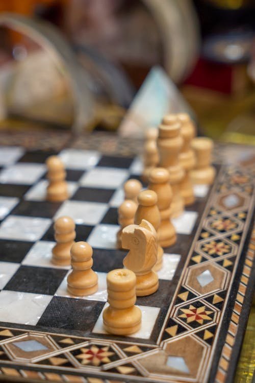 Pieces on Chess Board