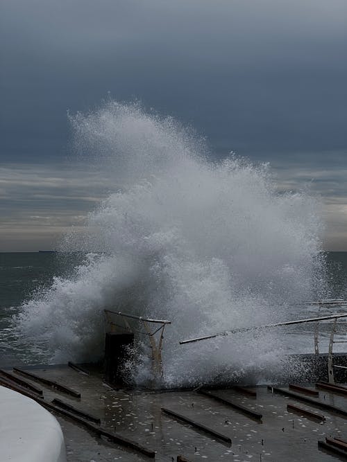 Foto stok gratis angin, angin ribut, badai laut