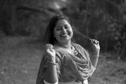 インド人女性, ファッション写真, ほほえむの無料の写真素材