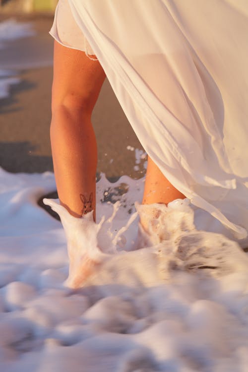 Free Woman Wearing White Dress Stock Photo