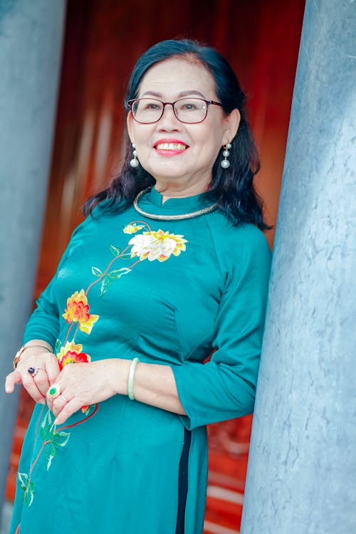 Kostnadsfri bild av asiatisk kvinna, elegans, glasögon