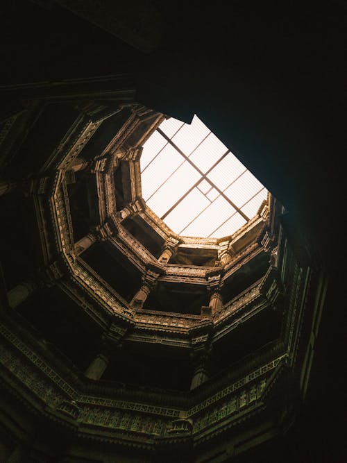 Gratis lagerfoto af adalaj, adalaj stepwell, glasloft