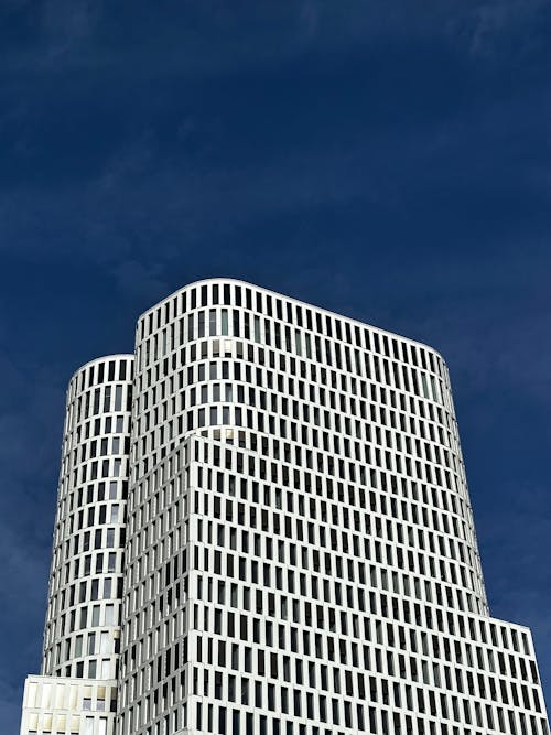 คลังภาพถ่ายฟรี ของ กรุงเบอร์ลิน, ตึกระฟ้า, ท้องฟ้าสีคราม