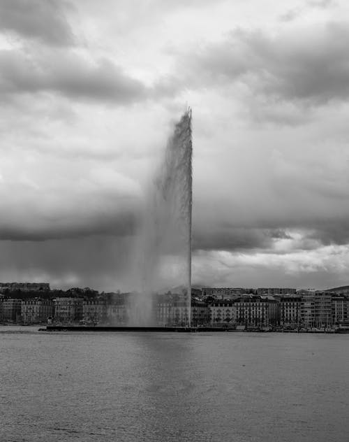 Black and White Photography of the Fountain in Geneva