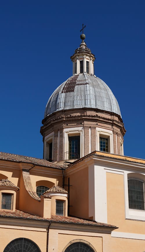 Darmowe zdjęcie z galerii z budynek, czyste niebo, katolicki