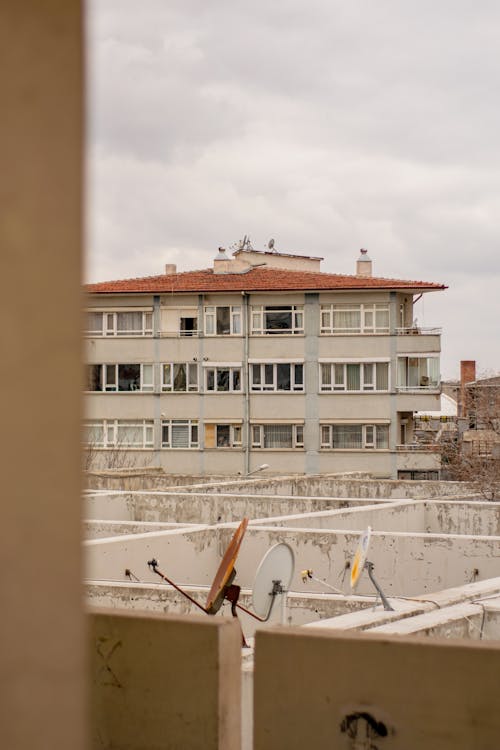 Foto stok gratis balkon, distrik perumahan, eksterior bangunan