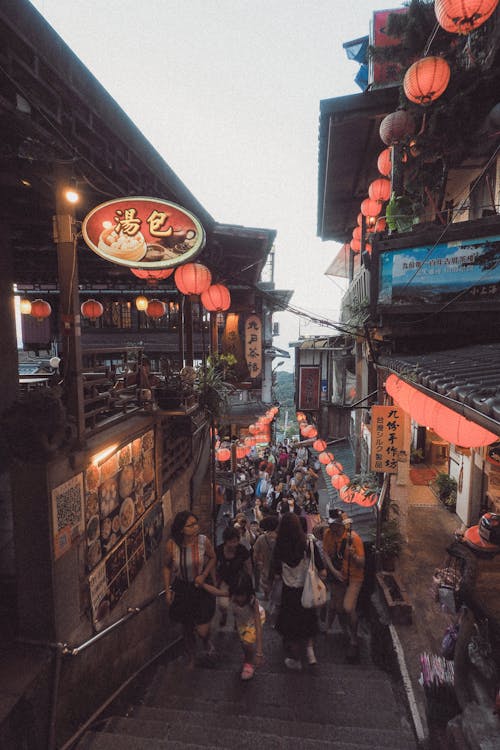 arka sokak, Asya, binalar içeren Ücretsiz stok fotoğraf