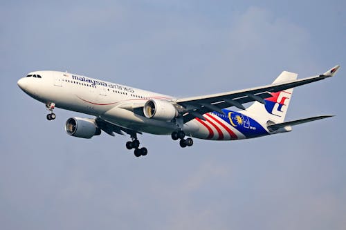 airbus, malezya havayolları, seyahat içeren Ücretsiz stok fotoğraf