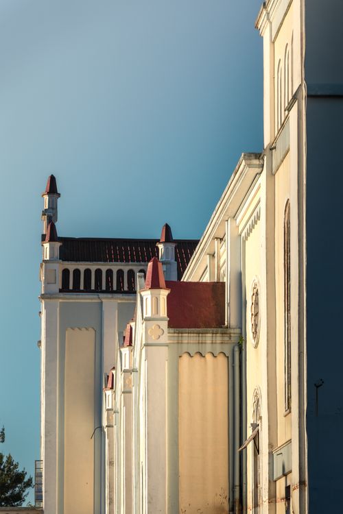 Free A vertical shot of historic architecture with a clear sky in Baguio City, Philippines. Stock Photo