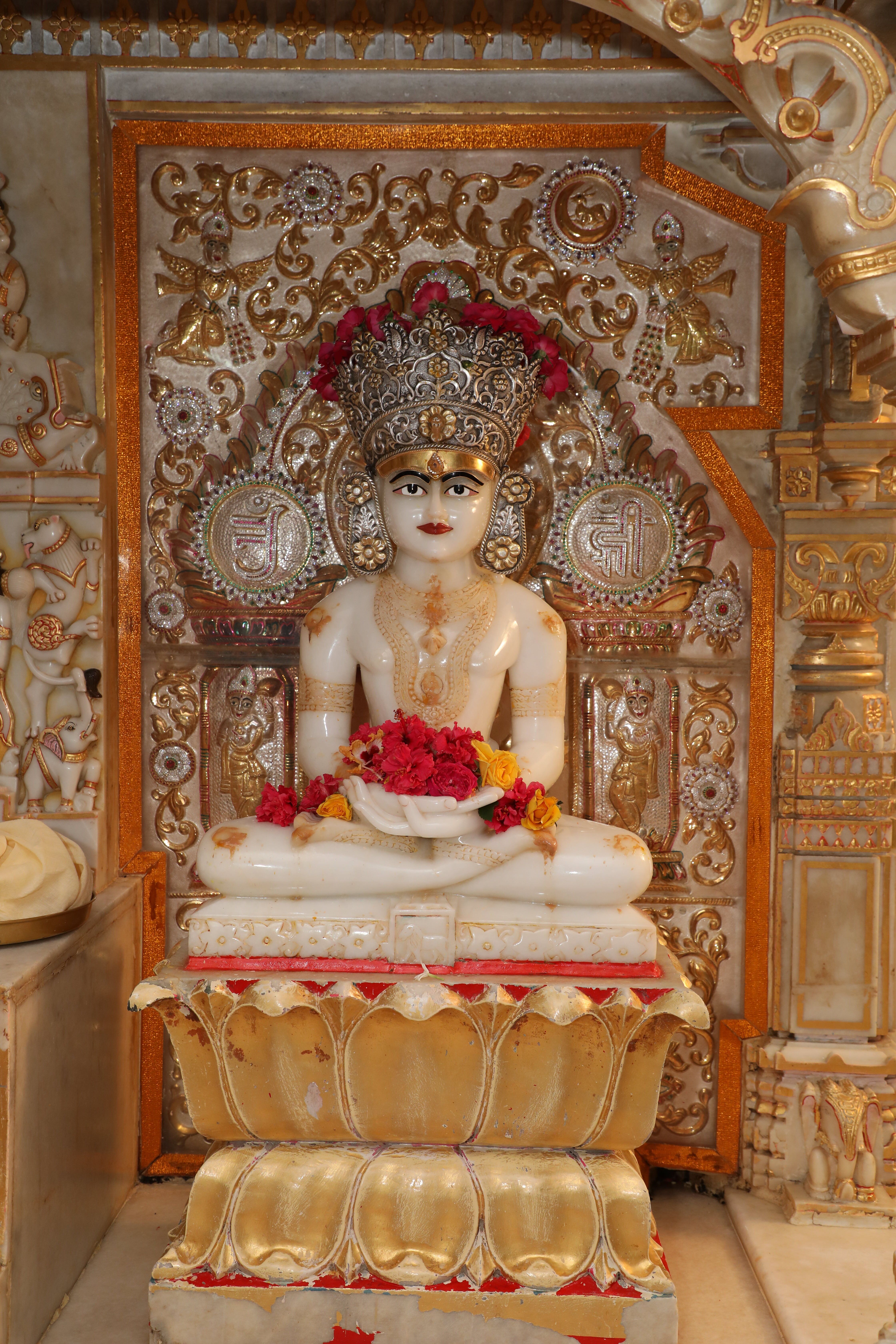 Marble Sculpture of Pushpadanta · Free Stock Photo