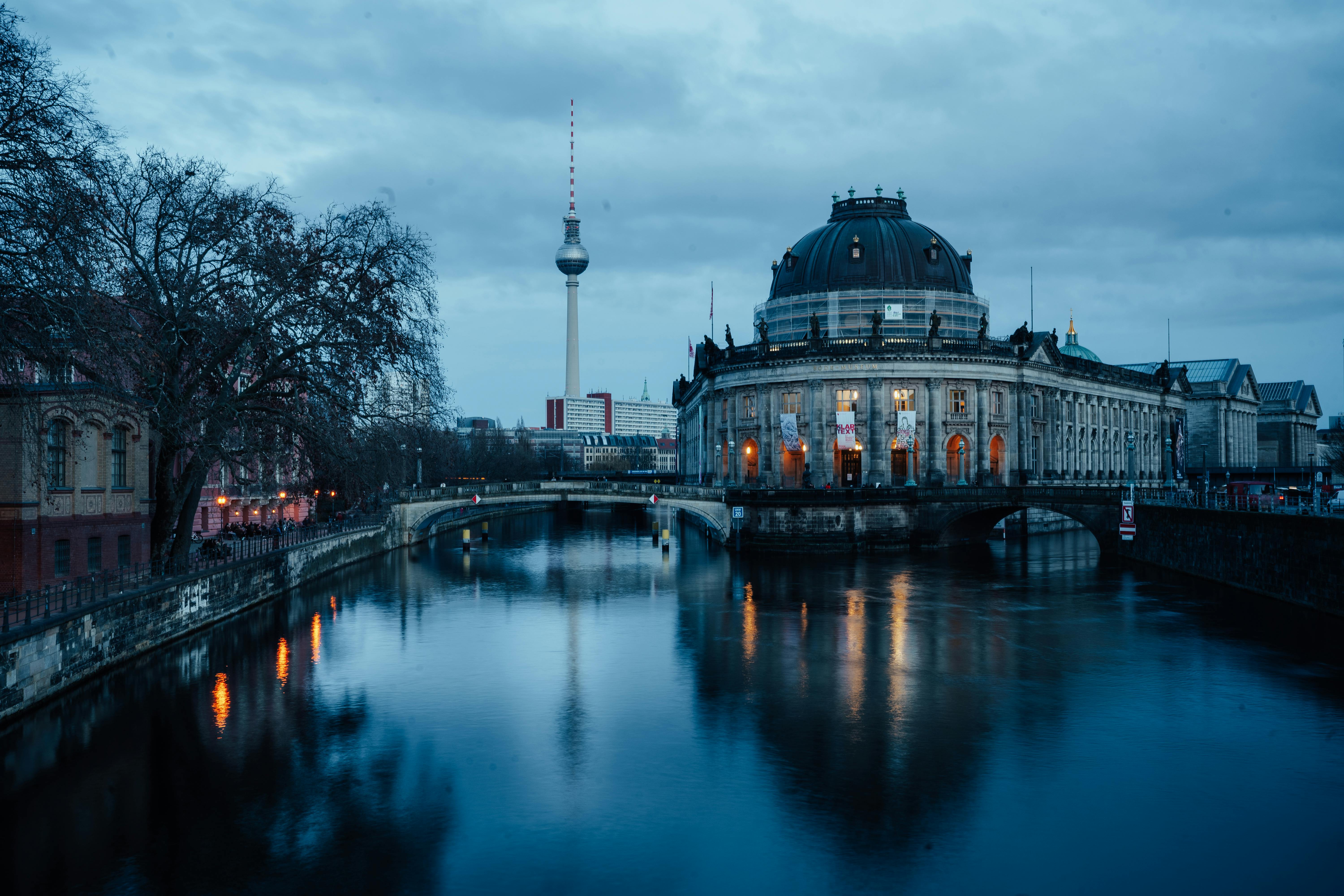 immigration lawyer berlin — Photo by Levent Simsek on Pexels
