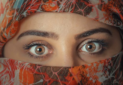 Bezpłatne Kobieta W Hidżabie Zdjęcie z galerii