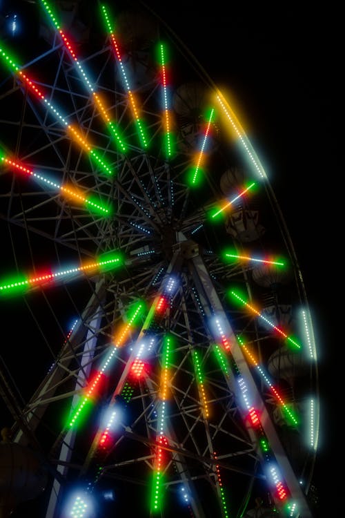 Kostenloses Stock Foto zu beleuchtet, farbe, jahrmarkt