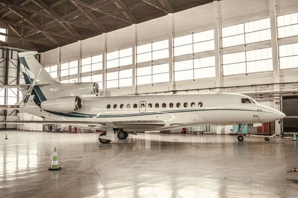 Heavy jet in the hangar