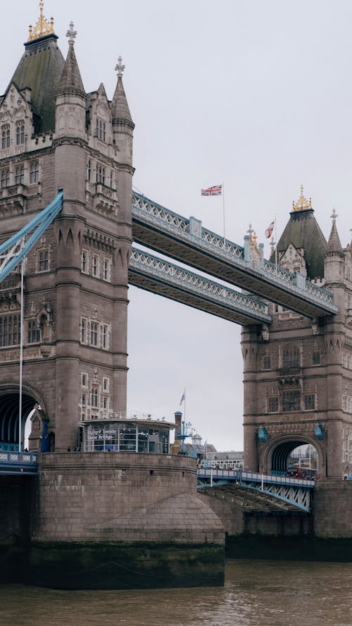 Tower bridge in london, england