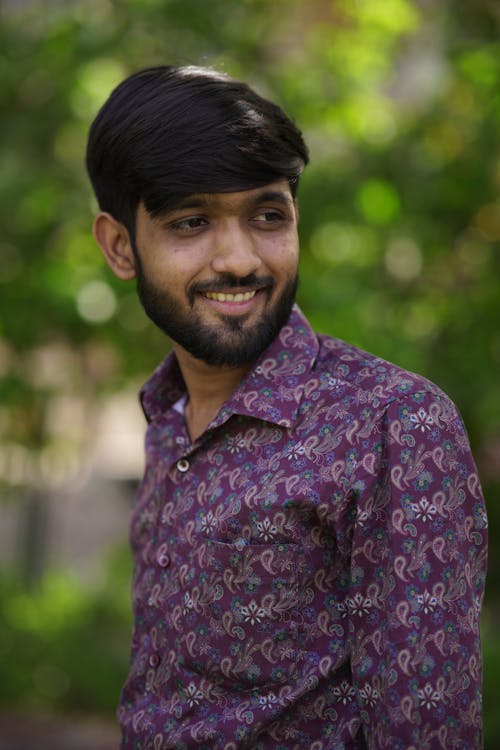 Foto profissional grátis de barba, cabelo curto, cabelo escuro