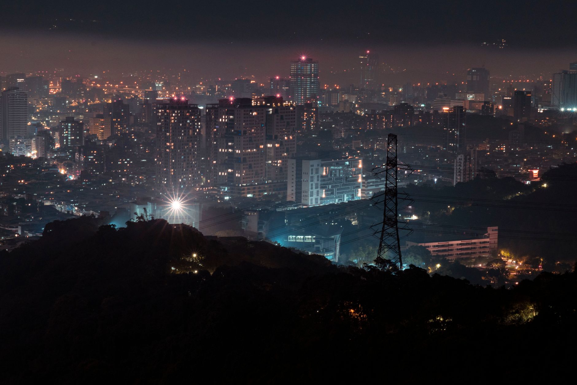 Un acord comercial de 250 de miliarde de dolari aduce producția semiconductorilor din Taiwan în SUA