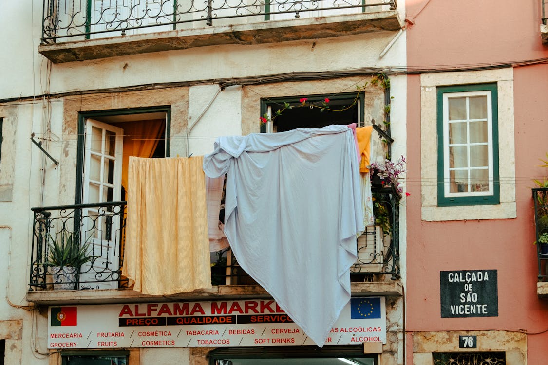 Základová fotografie zdarma na téma balkon, balkony, domy