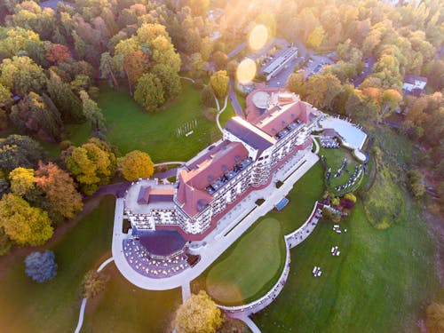 Kostnadsfri bild av byggnad, drönarbilder, drönarfotografering