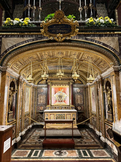 The altar of the church of the holy sepulchre in jerusalem