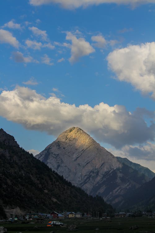 Δωρεάν στοκ φωτογραφιών με βουνό, κατακόρυφη λήψη, κορυφή