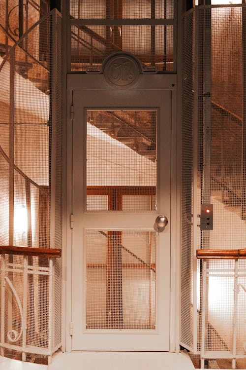 Бесплатное стоковое фото с asansor, архитектура, в помещении