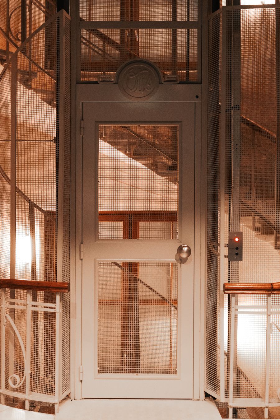 Villa residential elevator multiple door opening methods