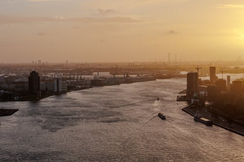 鹿特丹港的日落
