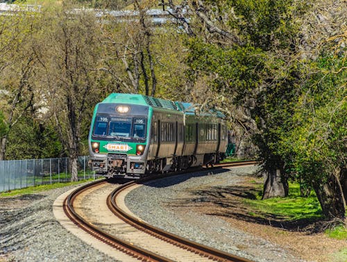 Kostenloses Stock Foto zu außerorts, bäume, eisenbahn