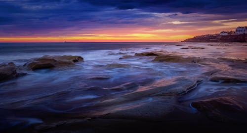 akşam karanlığı, deniz, gün batımı içeren Ücretsiz stok fotoğraf