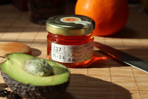 Kostenloses Stock Foto zu avocado, einmachglas, essen