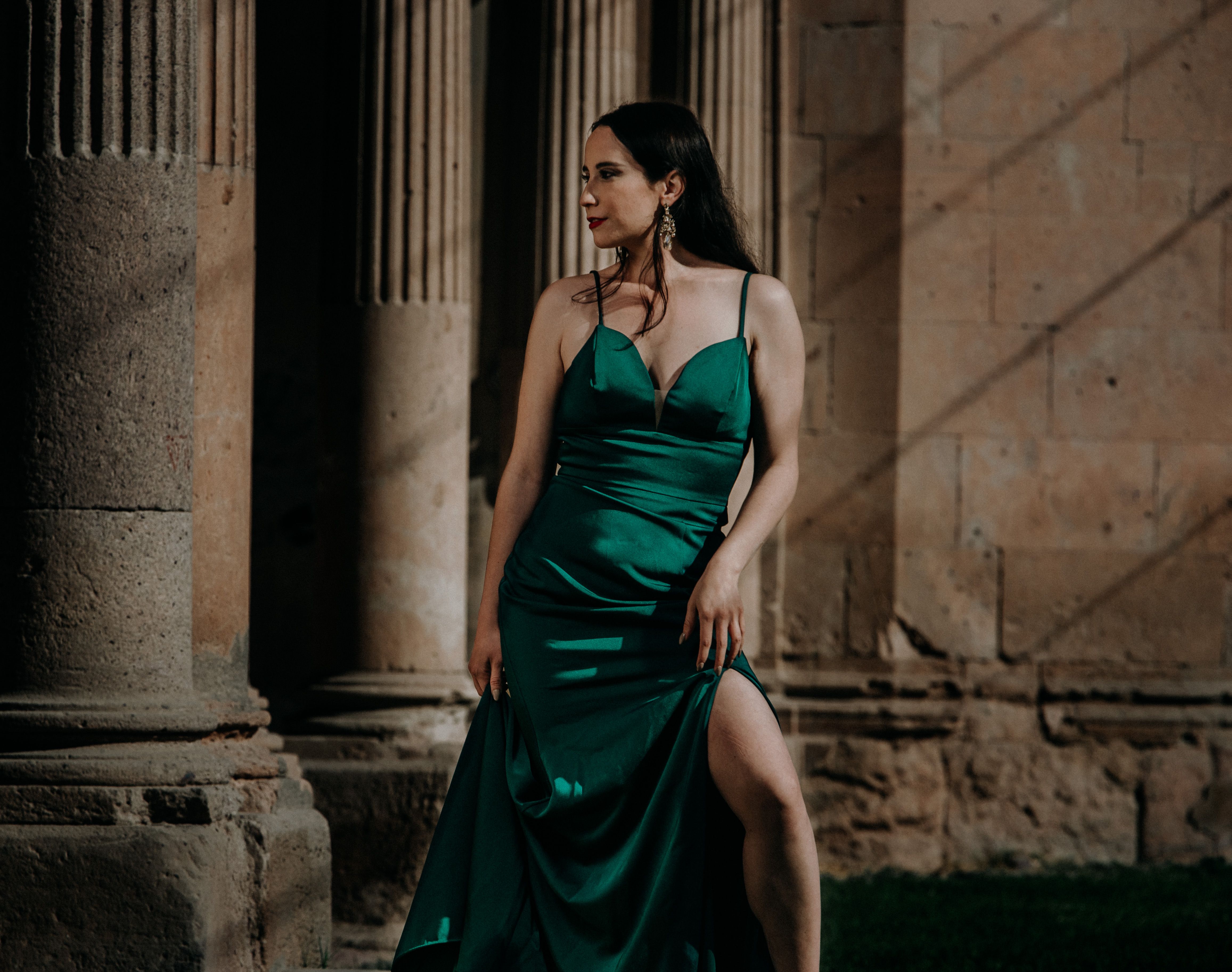 model in green dress Gorgeous In Green: The Breakout Color Of 2018 & All The Stars Who Wore It Well