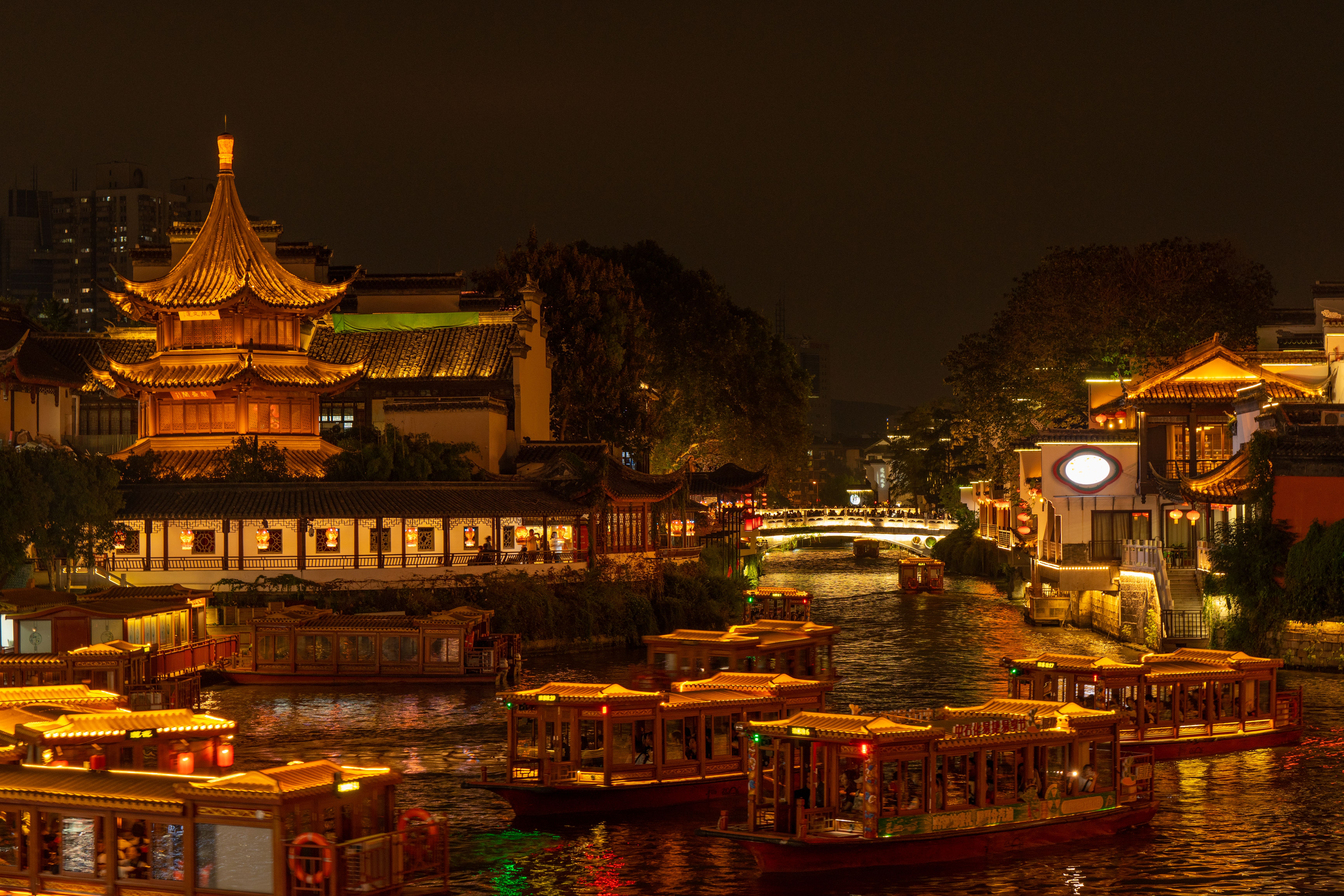 Nanjing Fuzi Temple & Qinhuai River — The Qinhuai River District
