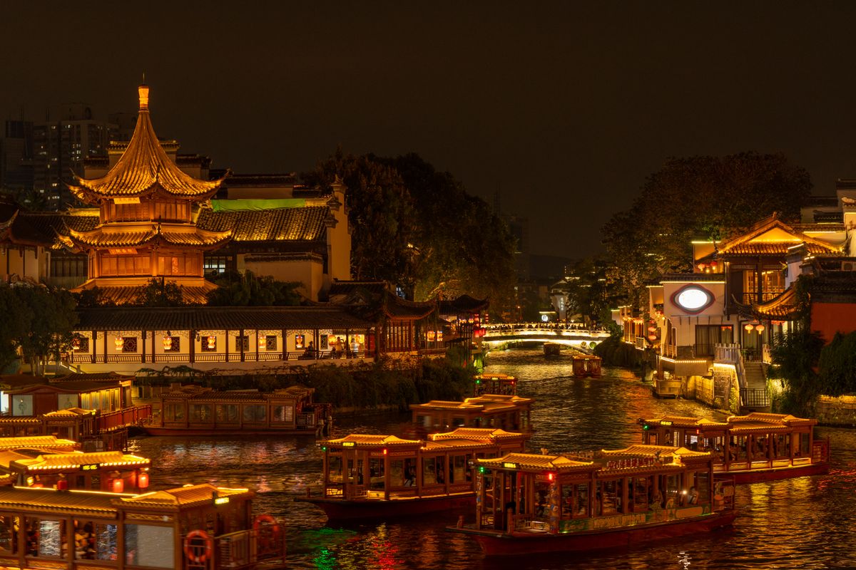 Nanjing Travel Guide 2026: Ancient Capitals, City Walls & Golden Ginkgo Trees