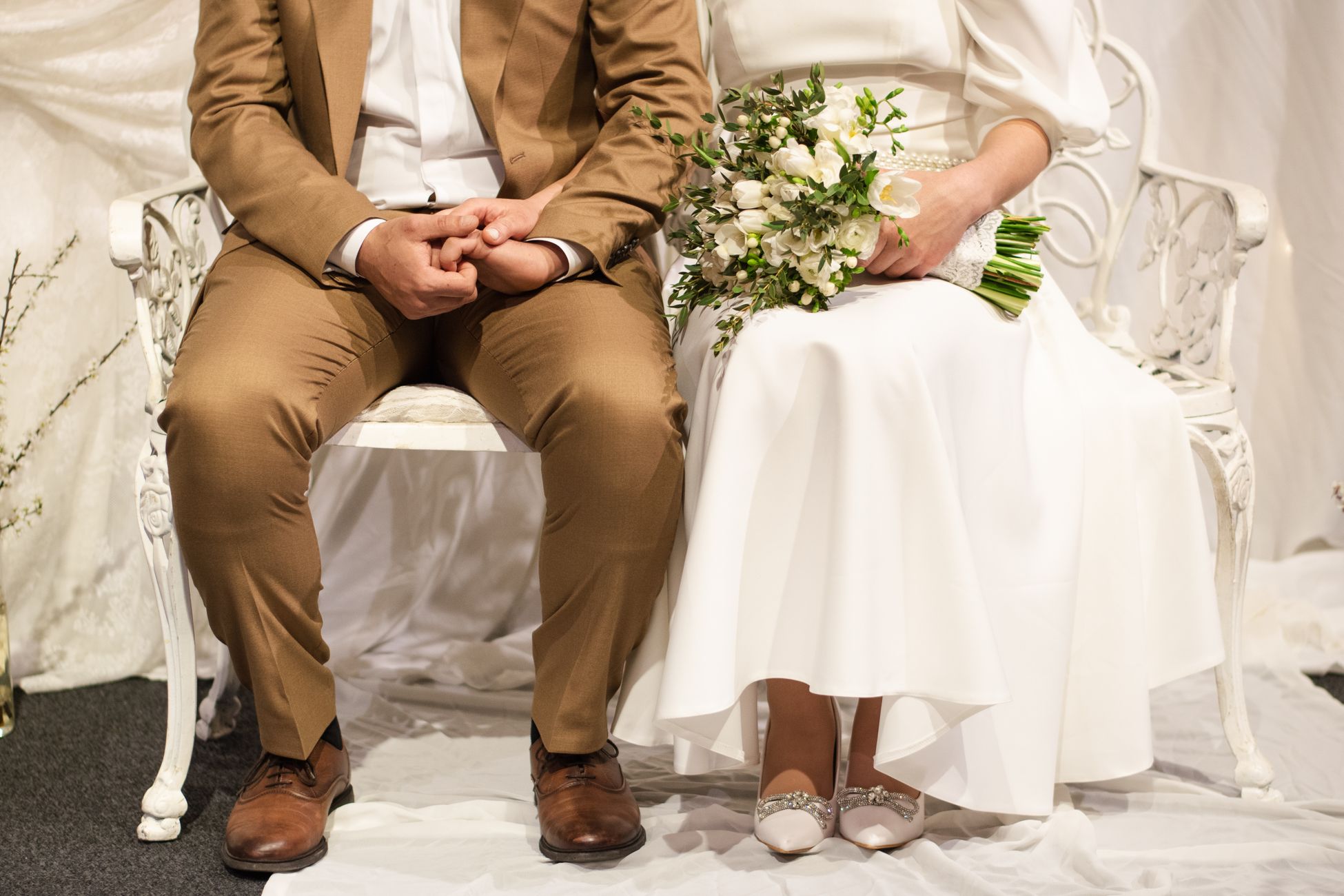 Man verrast partner met maandenlang georganiseerde geheime bruiloft