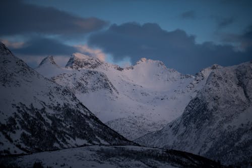 不毛, 冬, 山岳の無料の写真素材
