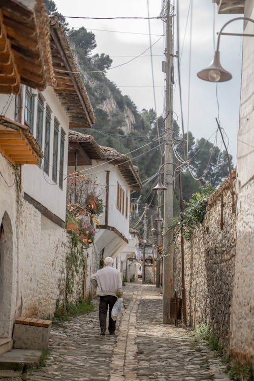 Imagine de stoc gratuită din Albania, alee, bătrân