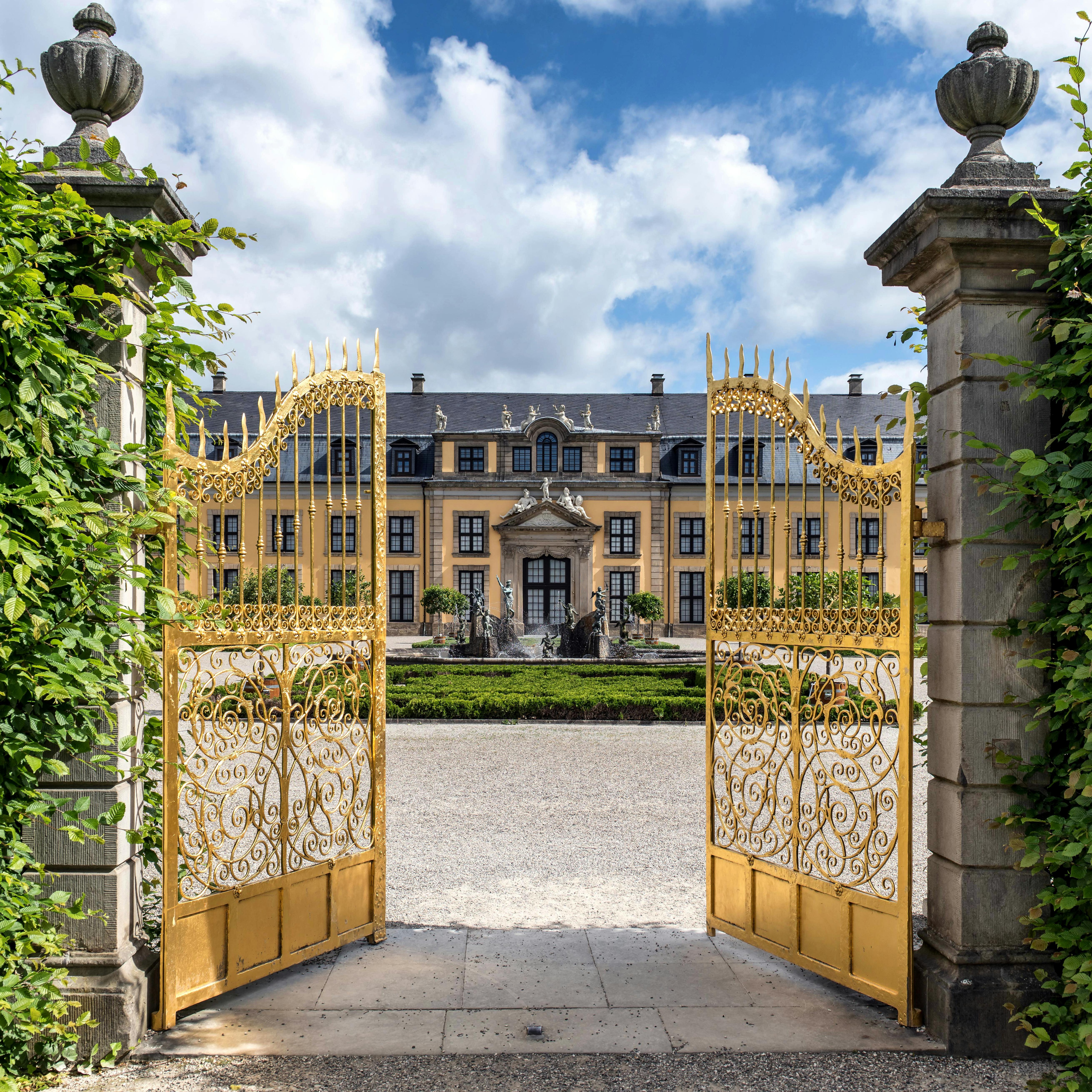 golden gate leading to herrenhauser palace in hanover