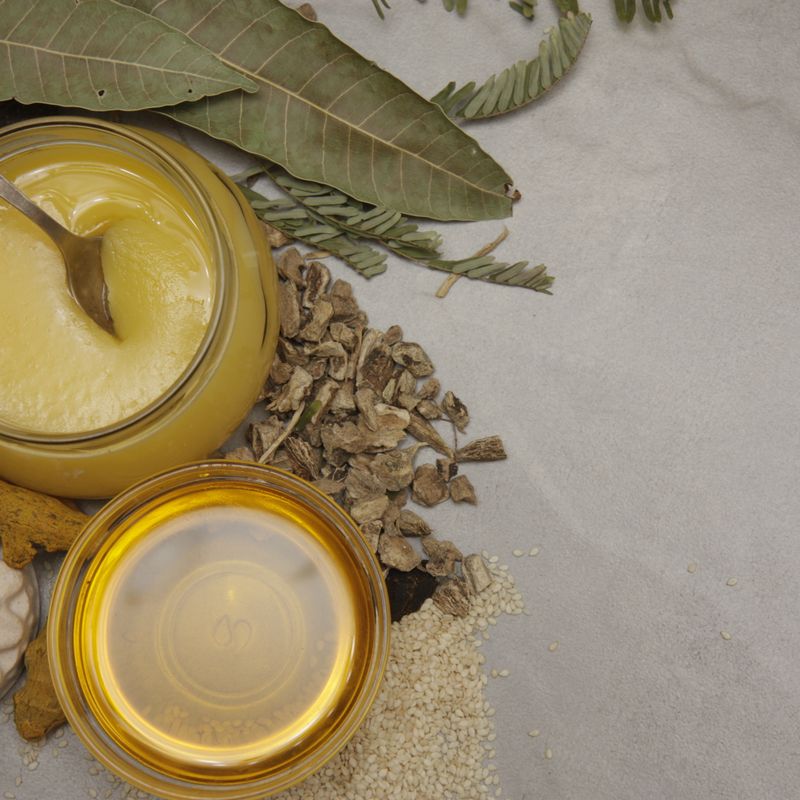 Yemeni Lahoh with Honey and Ghee