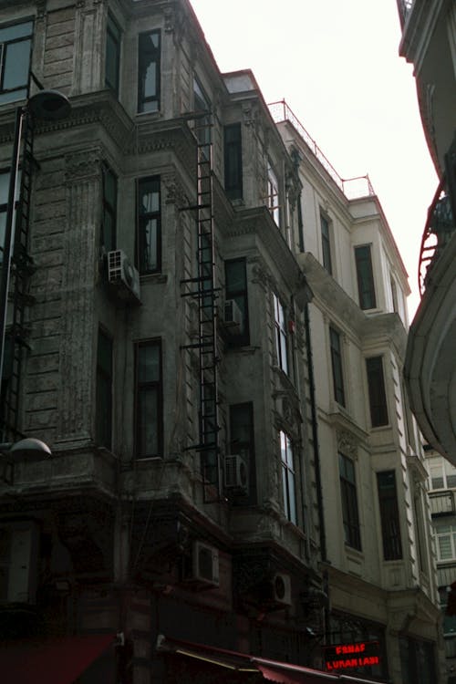 Residential Facade in Istanbul