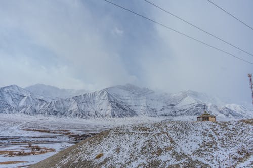 ağır kar, dağlık alan, ladhak içeren Ücretsiz stok fotoğraf