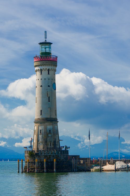 Бесплатное стоковое фото с вертикальный выстрел, маяк, море