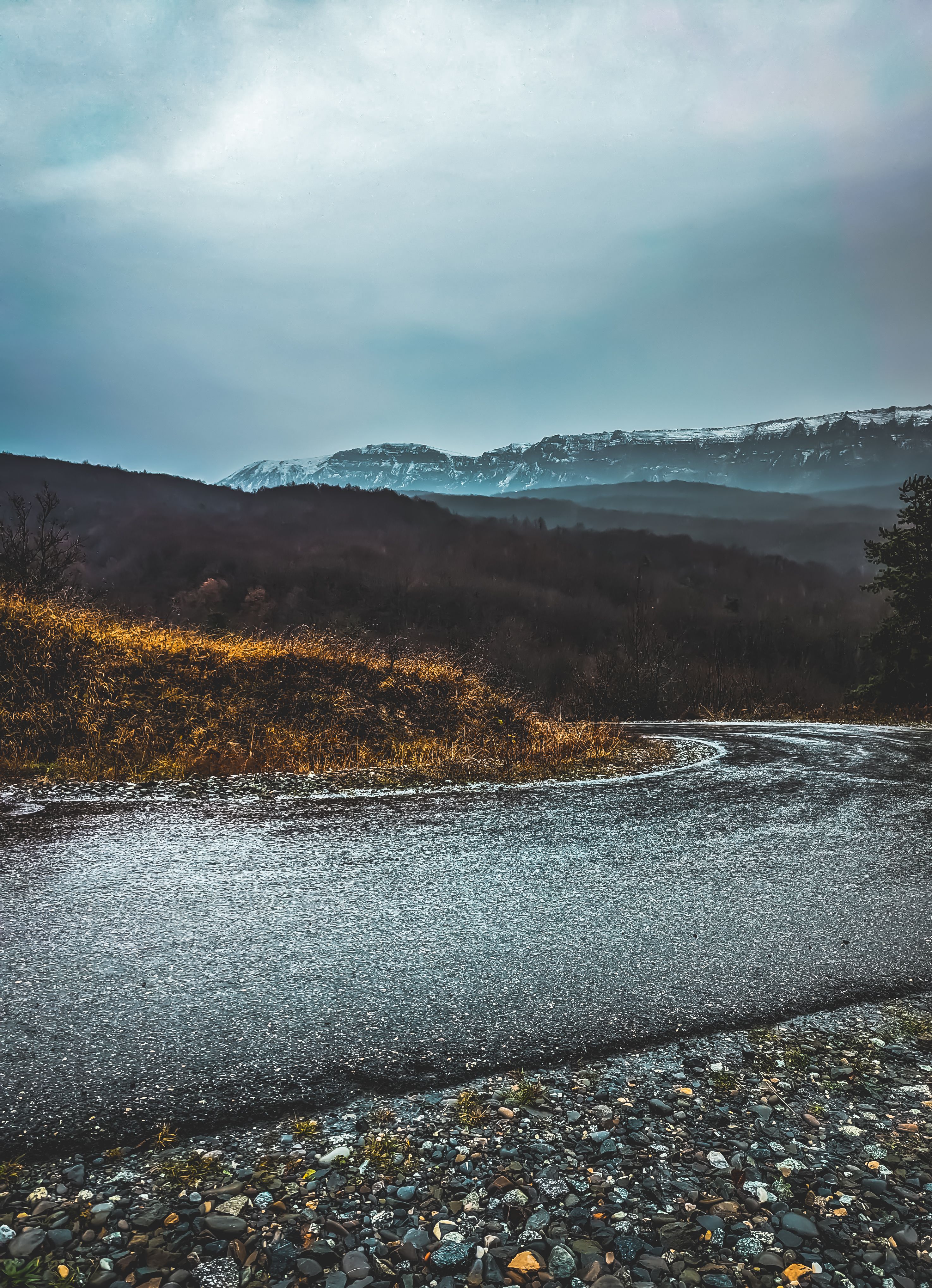 Beautiful Landscape with Mountain in the Distance · Free Stock Photo