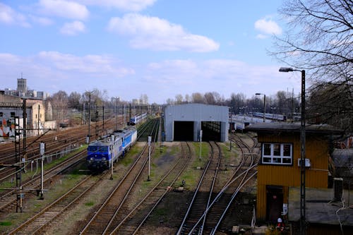 Fotobanka s bezplatnými fotkami na tému elektrický vlak, pociągu, stanica